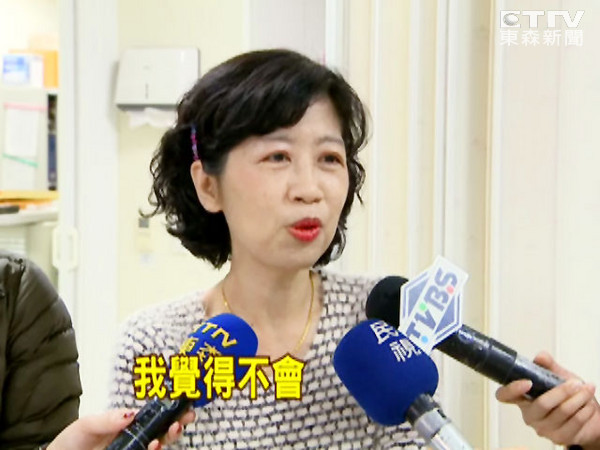 沈富雄批柯文哲"草包" 陳佩琪護(hù)夫反批:有失厚道 沈富雄批柯文哲"草包" 陳佩琪護(hù)夫反批:有失厚道