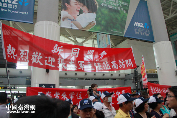 27�����磬���_�k���Ώ�־܊�˸��F���_�����У��_���ϲ��l�H���������á��M�����gӭ��־܊�ĵ��L