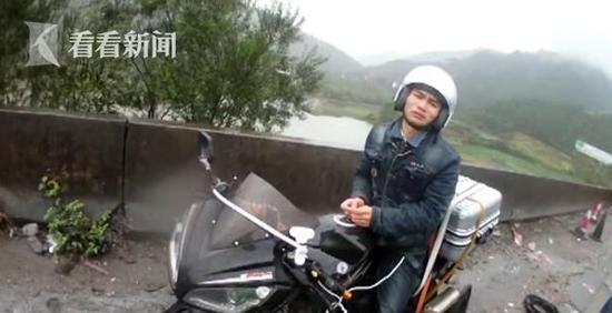 �����u��