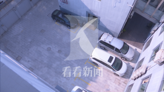 而胡某被送入醫院后,搶救約半小時即宣告生命體征消失不幸死亡。