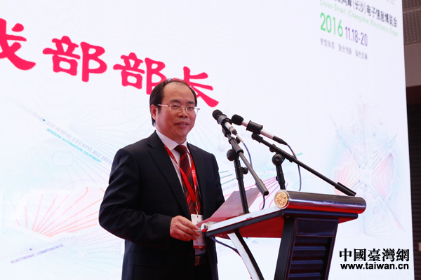 ���{�ɰ����L(zh��ng)ɳ����Ӳ��[��(hu��)