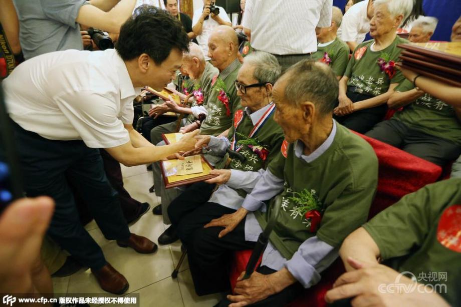 30��λ�����ϱ��Ͼ��پ��׼o�������