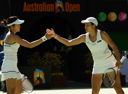 圖文-詹詠然莊佳容獲澳網女雙亞軍拿下一分擊掌相慶